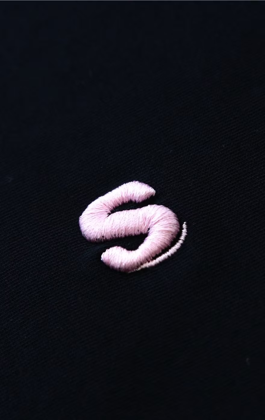 Unisex Oversized Black T-shirt Pink Logo