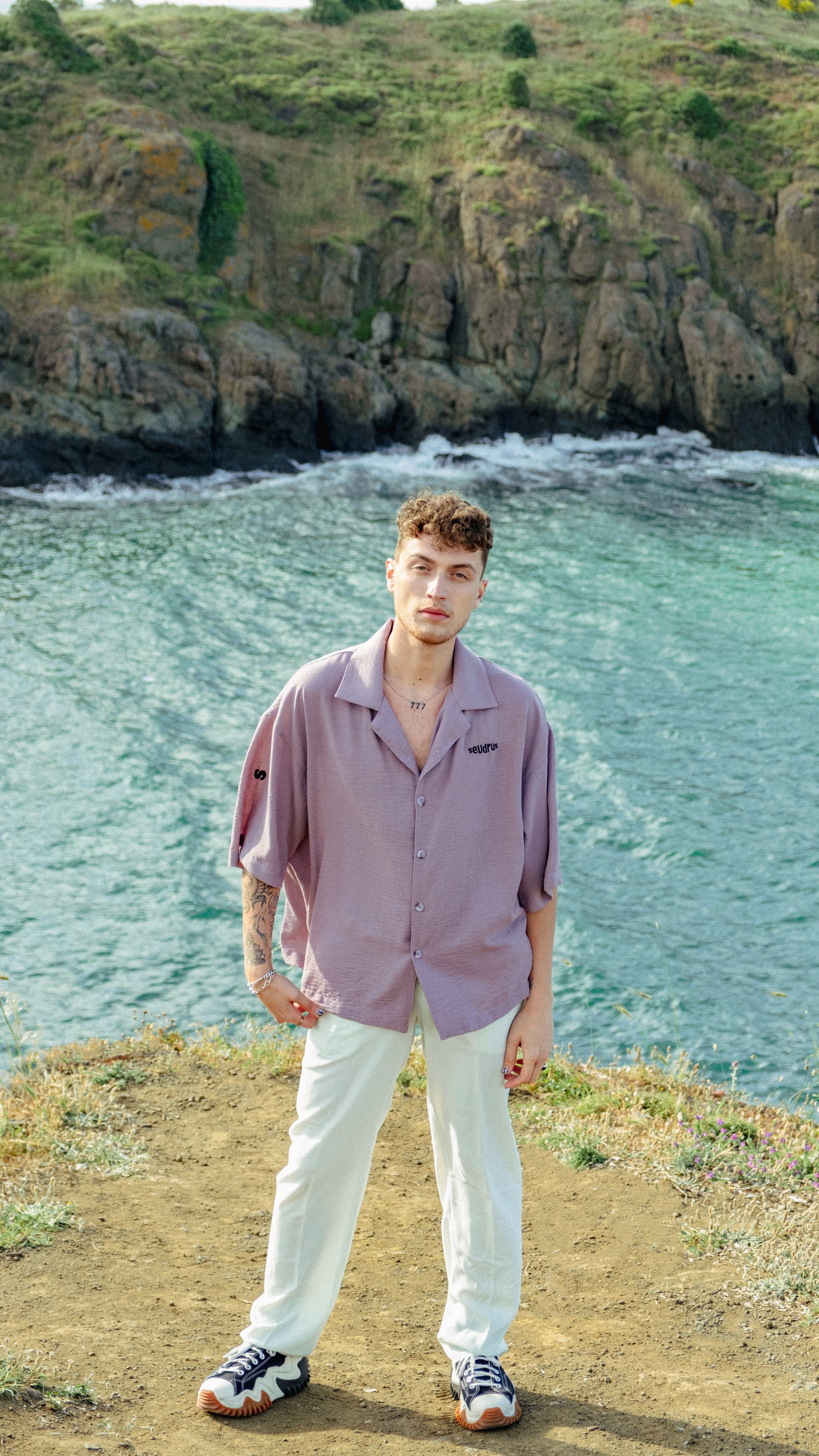 Unisex Oversized Shirt 08