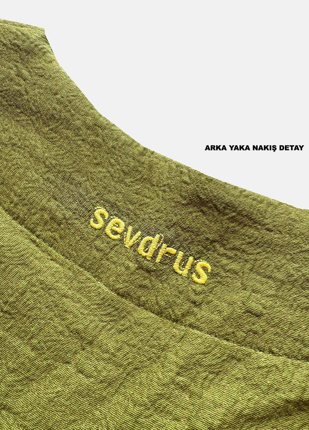 Nomadic Green X Nakışlı Oversize V Yaka Gömlek