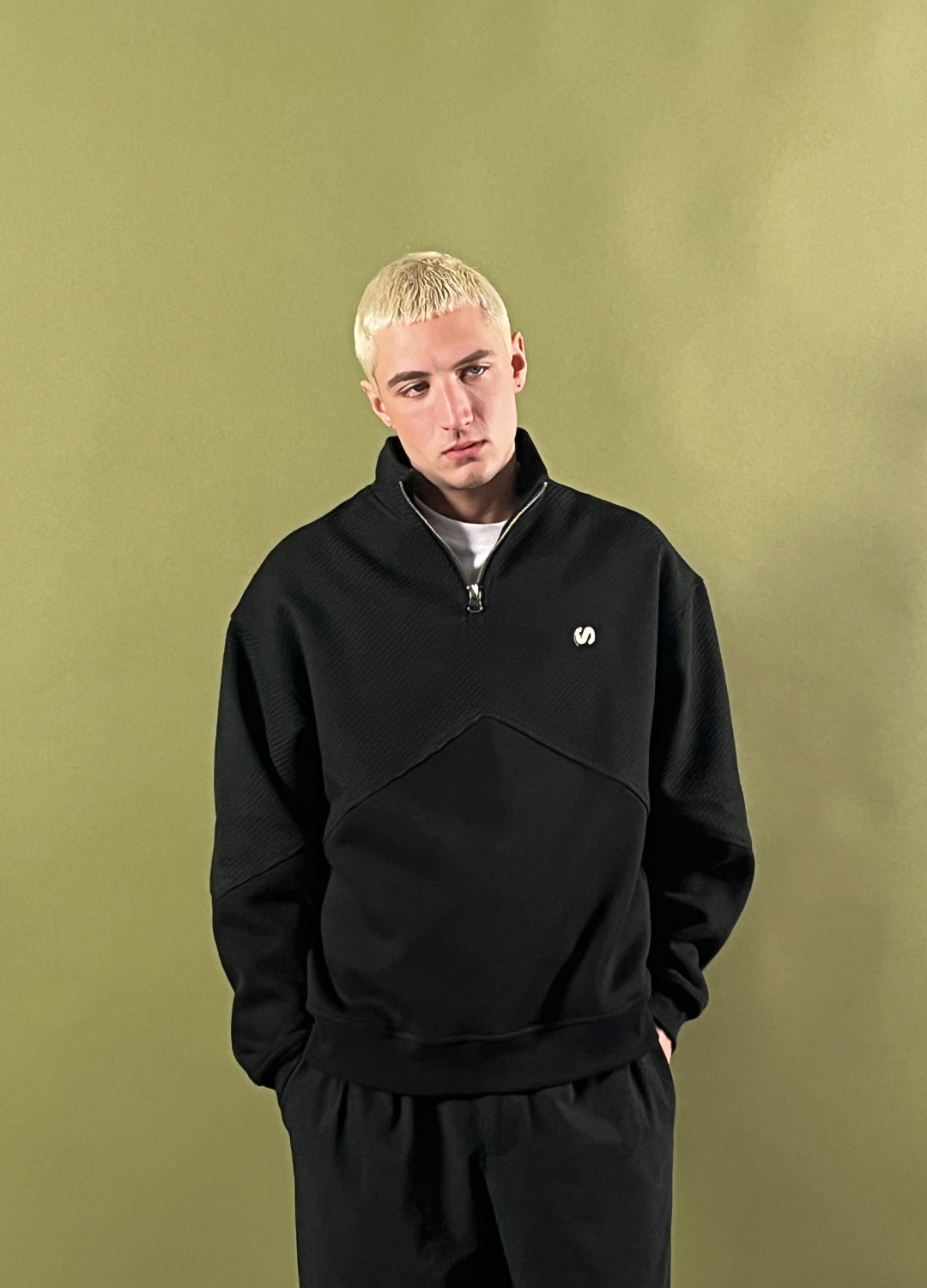 Unisex Prelude Half Zipped Siyah Dokulu Nakışlı Sweatshirt