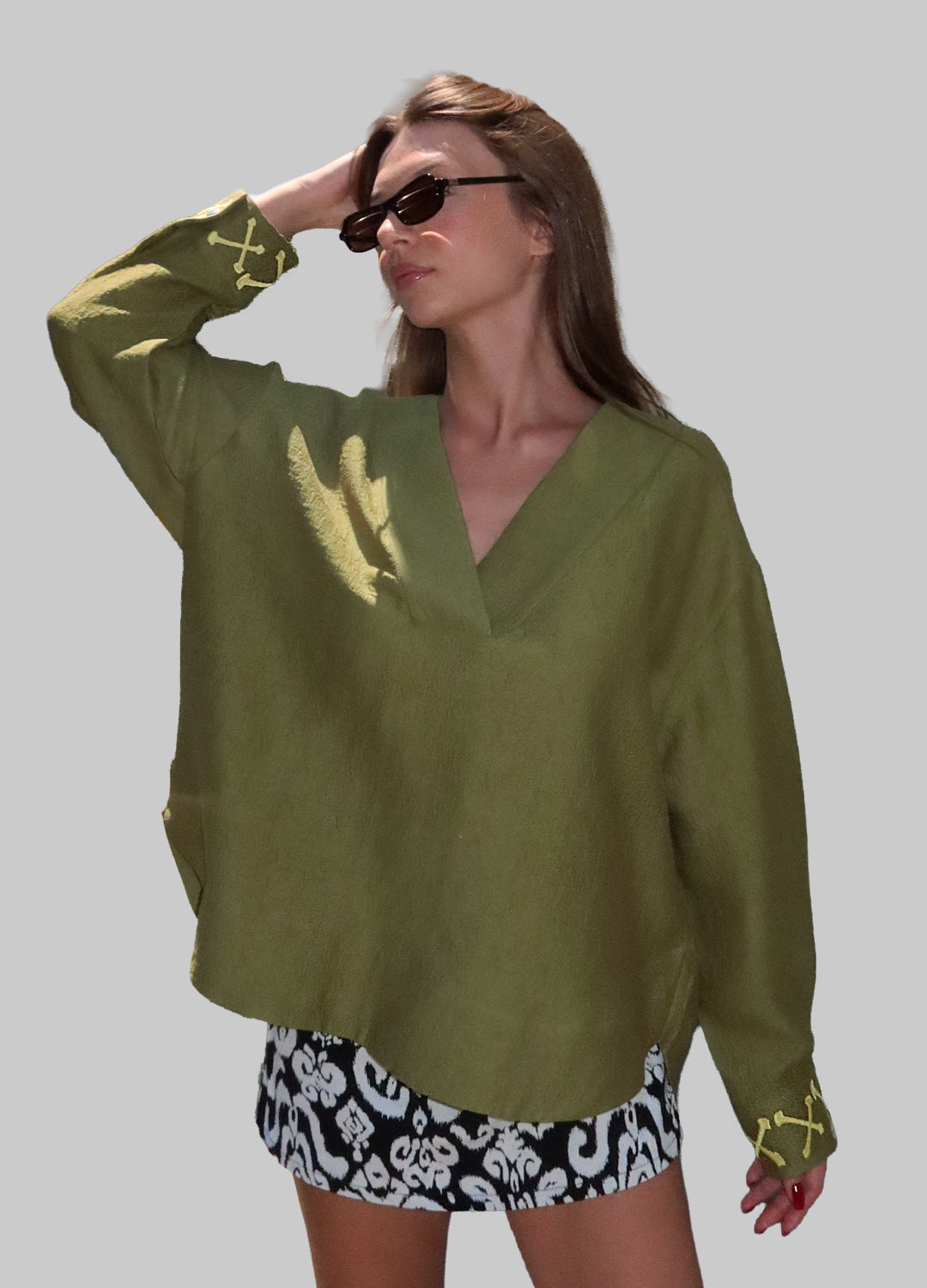 Nomadic Green X Nakışlı Oversize V Yaka Gömlek