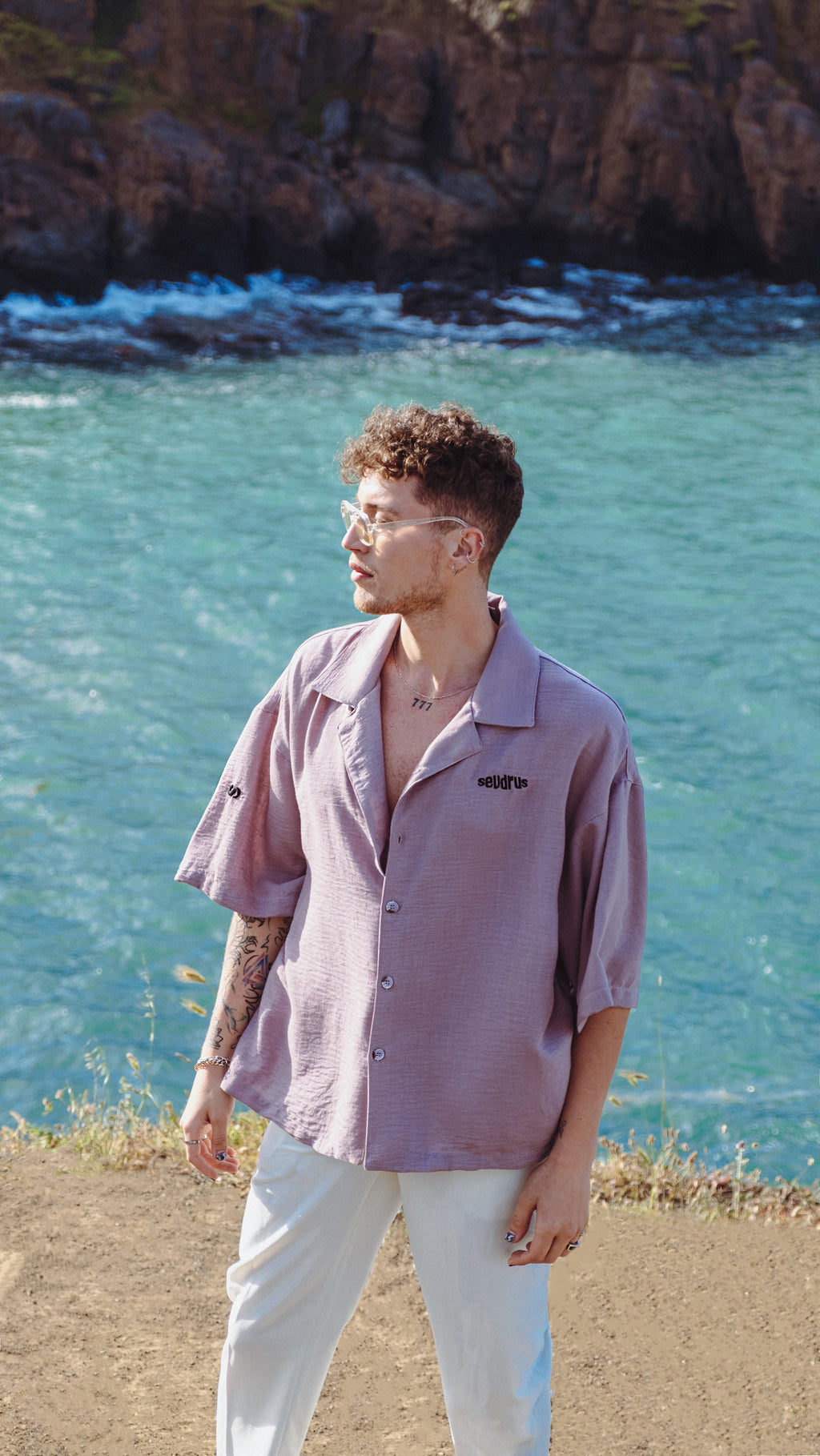 Unisex Oversized Shirt 08